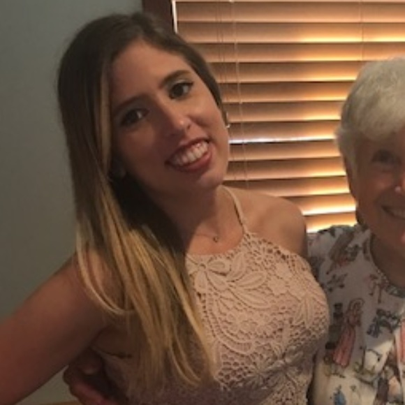 Meet your Posher, Michelle - Picture 5 of 5